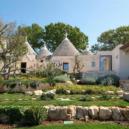Trulli Cantalanotte Villa
