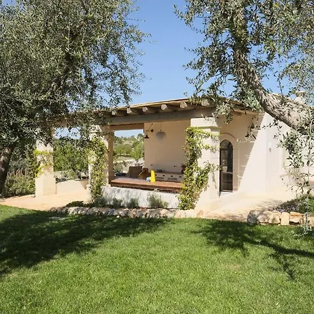 Trulli Cantalanotte Villa *
