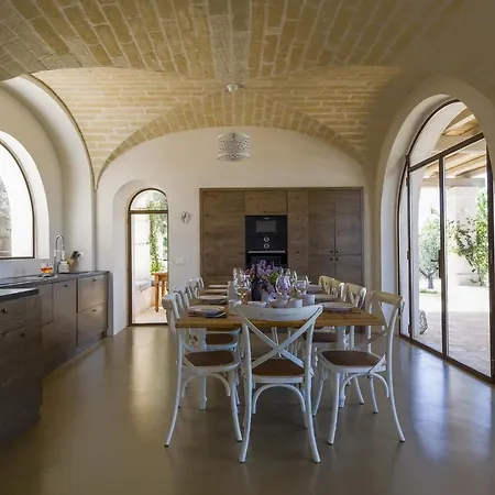Trulli Cantalanotte Villa